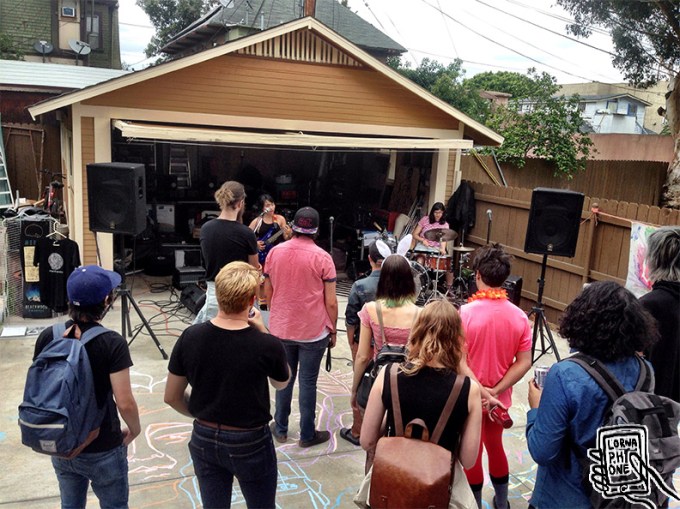 bl bbq lornaphone evidence w6