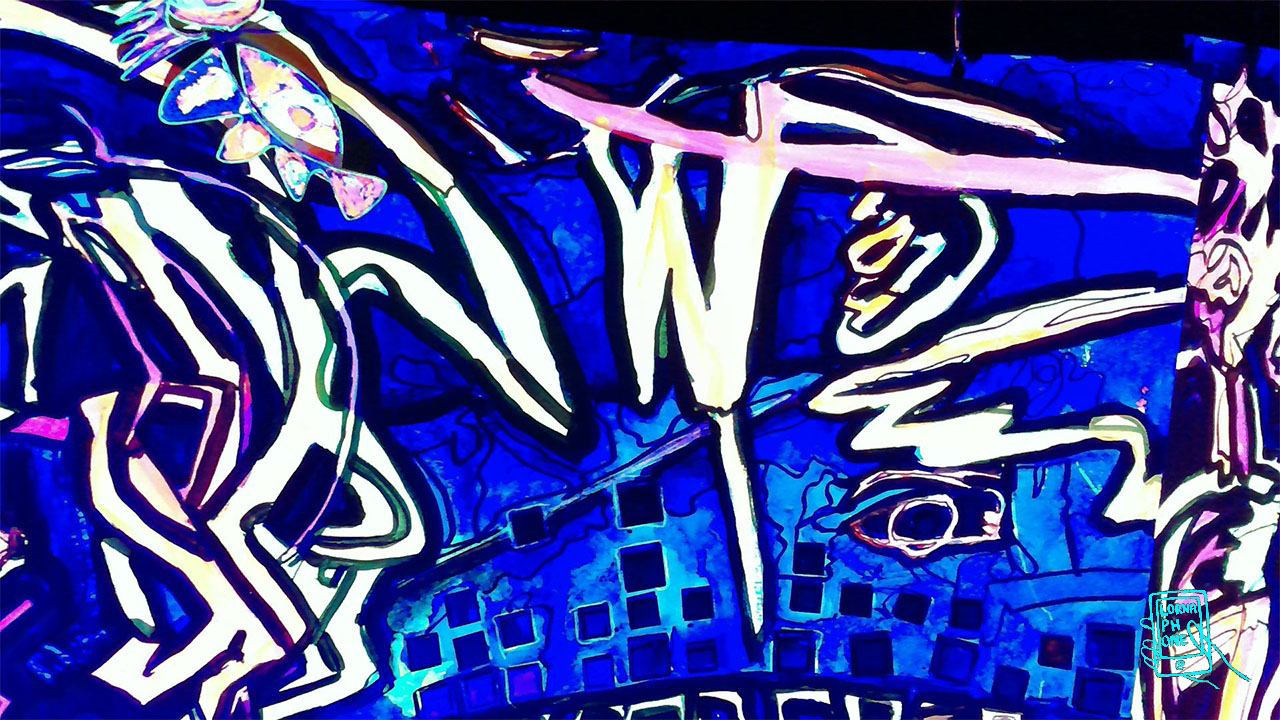 close up lornaphone plagturns1 w